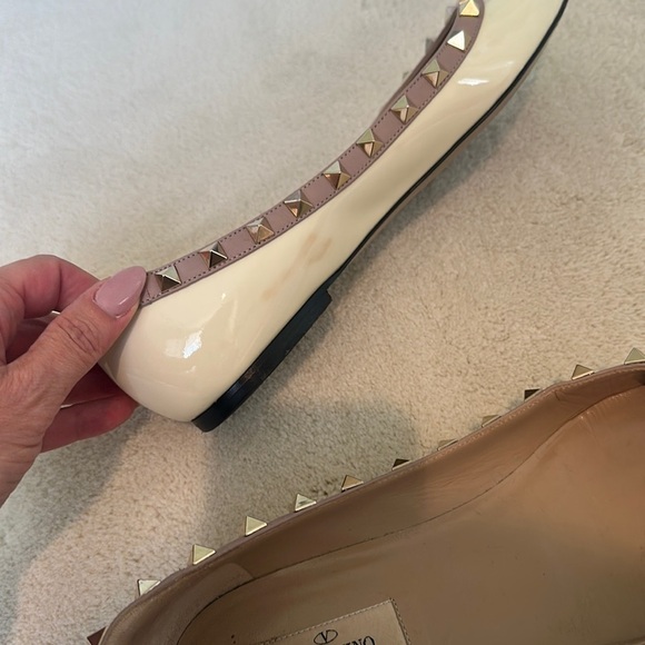 Valentino Rockstud Pointed Toe Ballerina Flats in Patent Ivory Powder - Picture 8 of 13